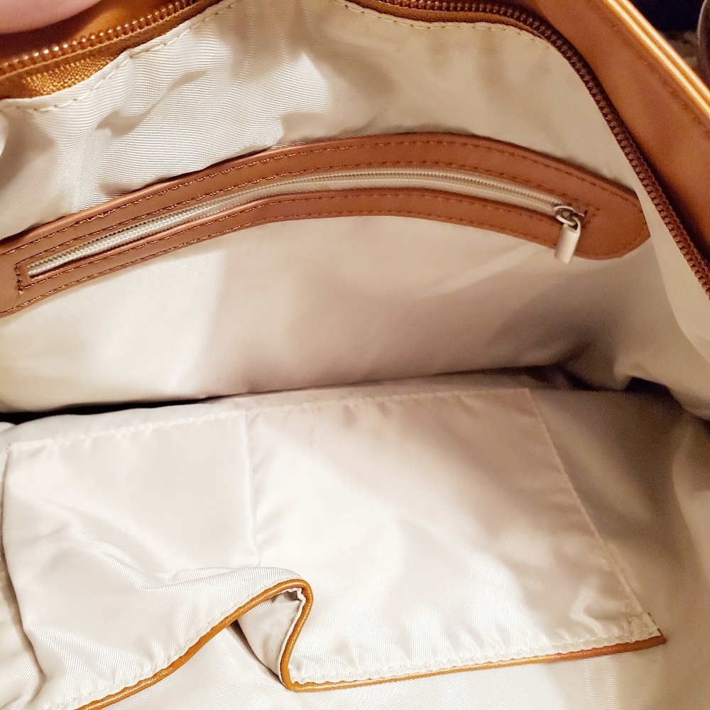 Make a Statement Handbag! - Picture 6 of 7